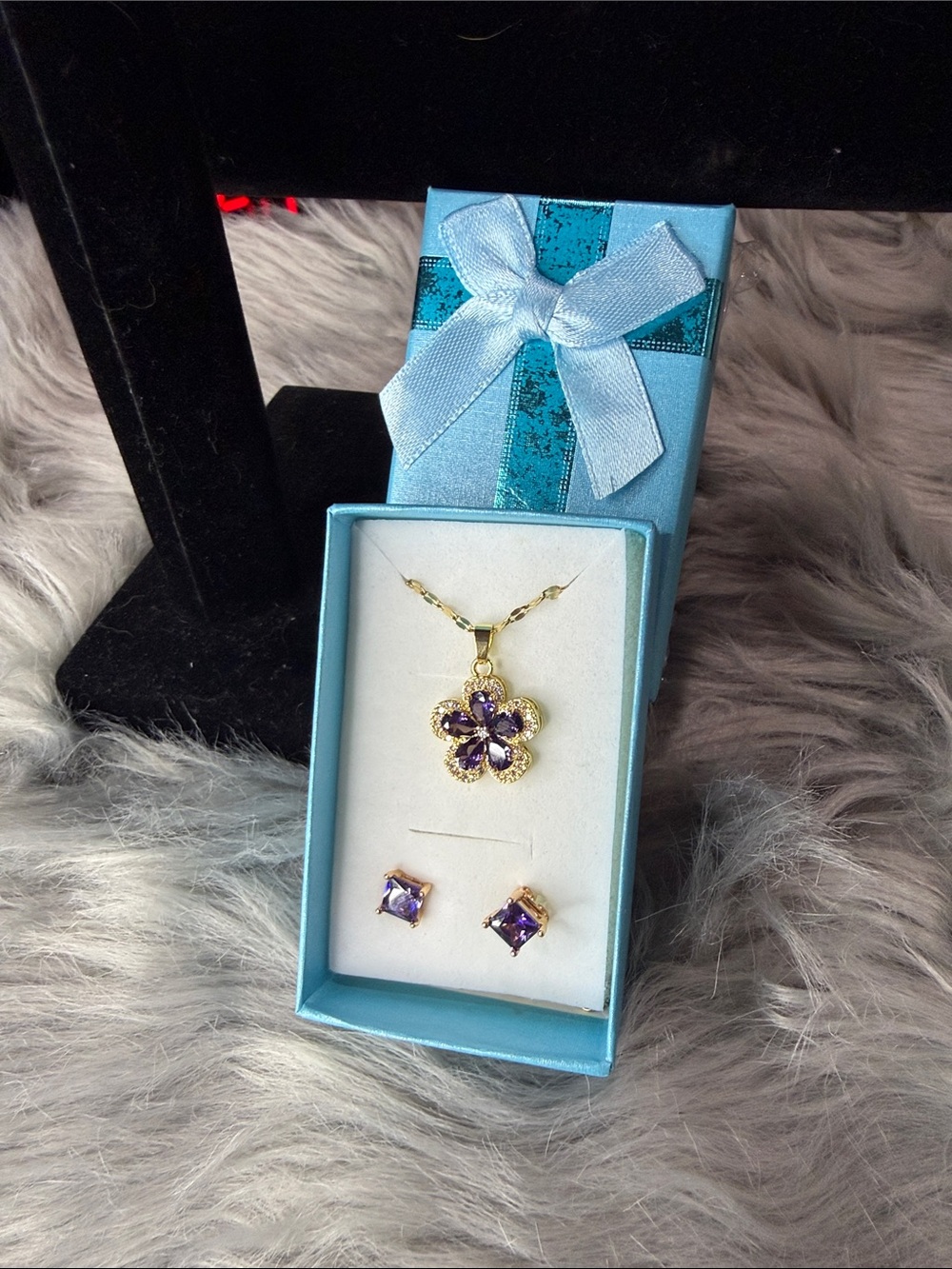 SS Gold-Tone Purple Flower Necklace & Stud Earrings Set - Women Jewelry